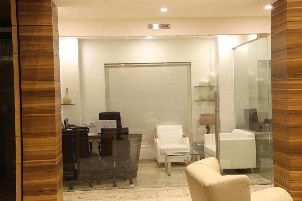 The Fern Residency Mundra Hotel Exterior foto